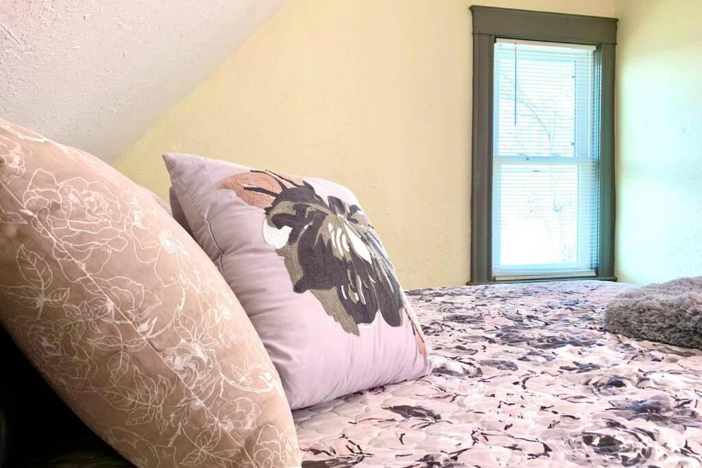 5Br Niagara Getaway Prime Location-Sleeps 10 Villa Ниагарски водопад Екстериор снимка